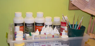 Here are the Best Acrylic Paints- Don’t Waste Your Money Elsewhere best acrylic paint brands